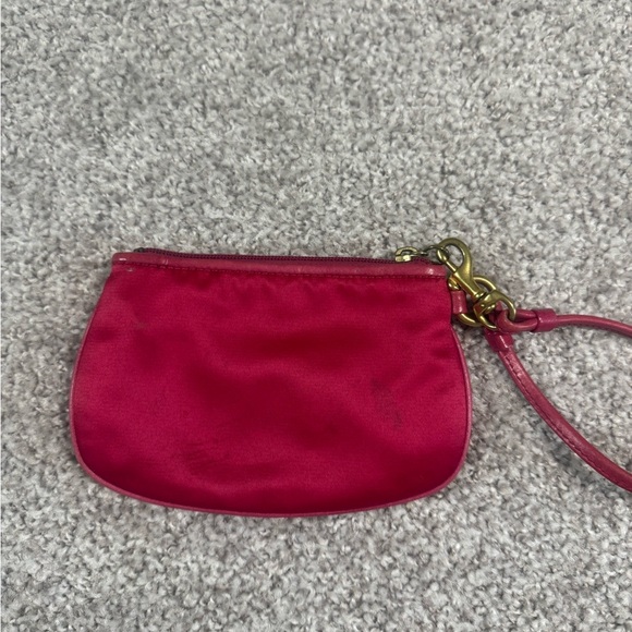Vintage Coach Satin Wristlet Pouchette – Rich dark pink with Gold Detailing - Picture 2 of 3